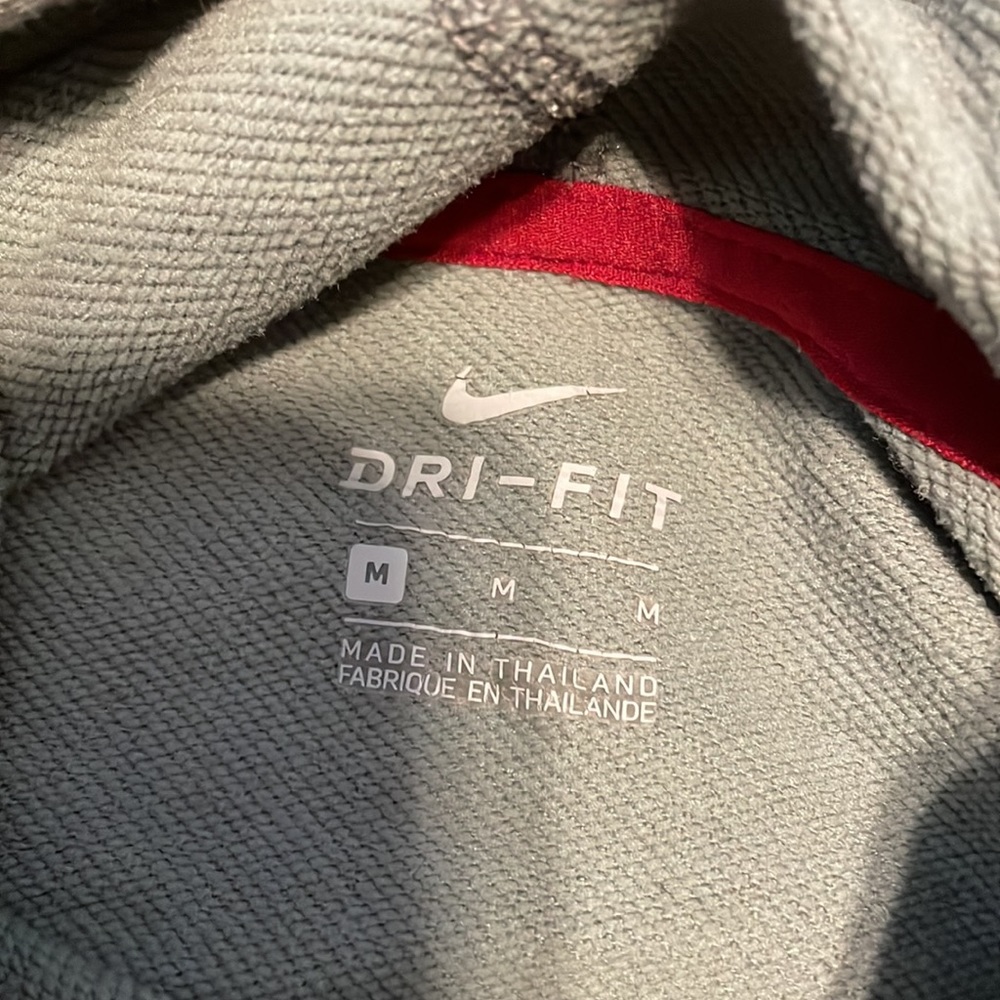 Nike - Picture 2 of 2